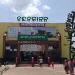 ଖୁଦୁରୁକୁଣୀ ଭସାଣି ବେଳେ ବିରୋଧ କରିବାରୁ ଏସ୍‌ଆଇଙ୍କୁ ଆକ୍ରମଣ